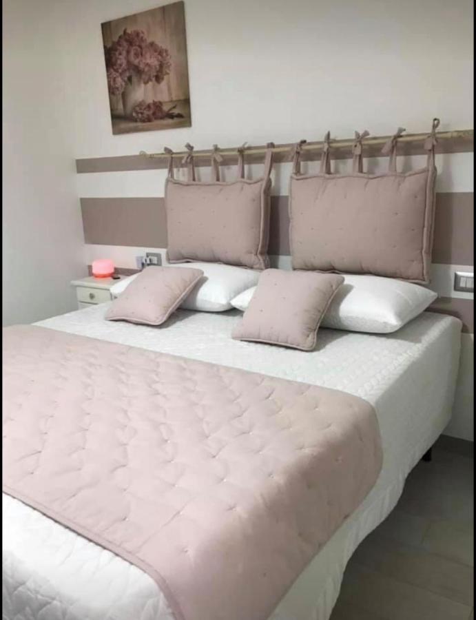 Lady Hamilton Bed & Breakfast *